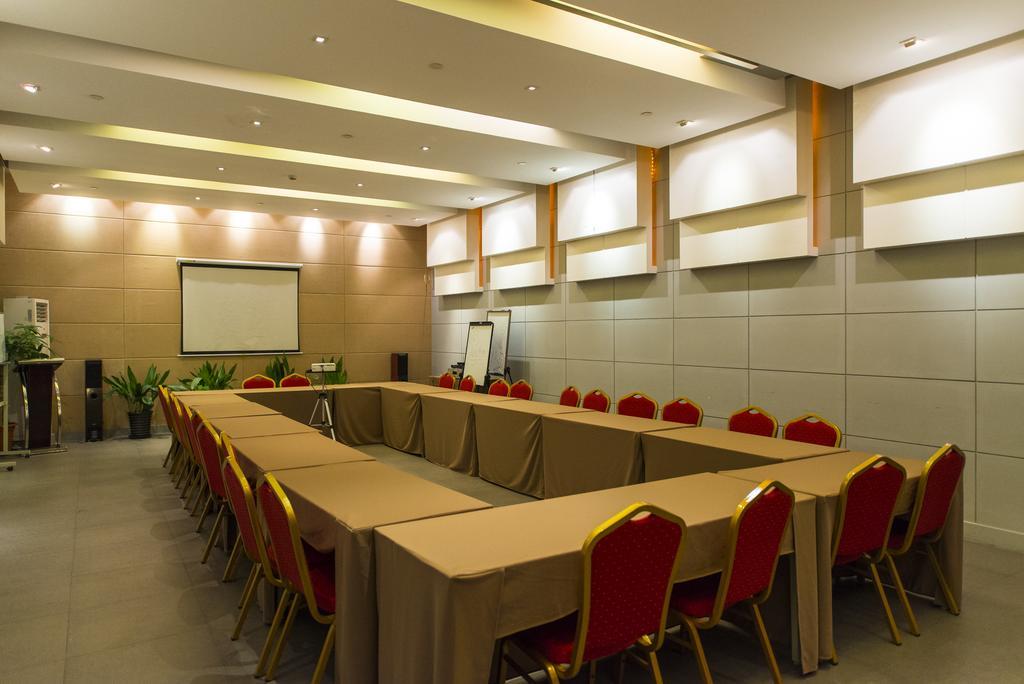 Jinjiang Inn Select Wuhan Chu Hehan Street Shuiguohu Экстерьер фото